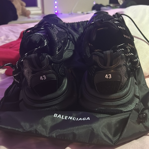 Balenciagas All black (never worn,no box ) - Picture 4 of 5